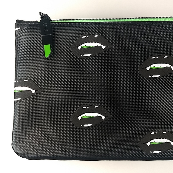 IPSY Vampire zipper Glam Bag - Picture 4 of 16